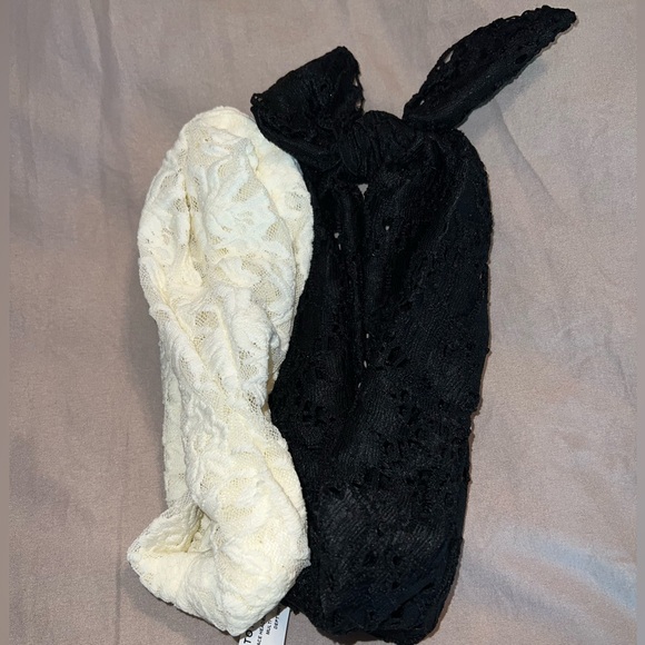 Torrid Set of 2 Lace Headbands Black & Cream NWT - Picture 7 of 8